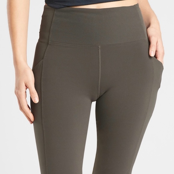 Athleta NEW Arbor Olive Excursion Hybrid Short XXS - Picture 7 of 8